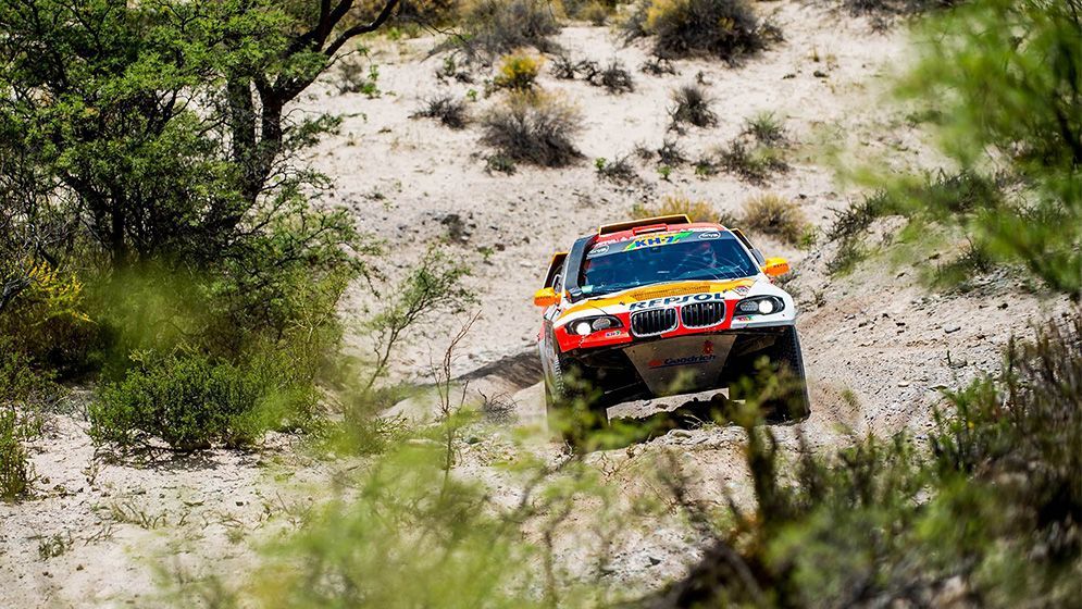 Isidre Esteve subiendo pista de tierra Dakar 2018