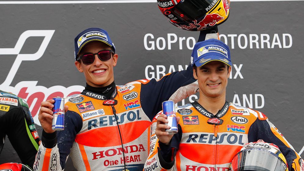 Marc Márquez y Dani Pedrosa en el podio de Sachsenring