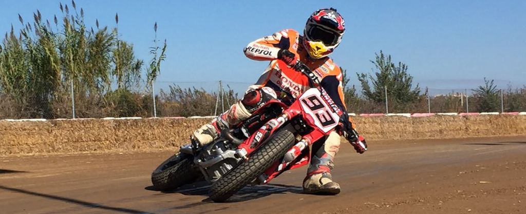 Marc Márquez haciendo dirt track