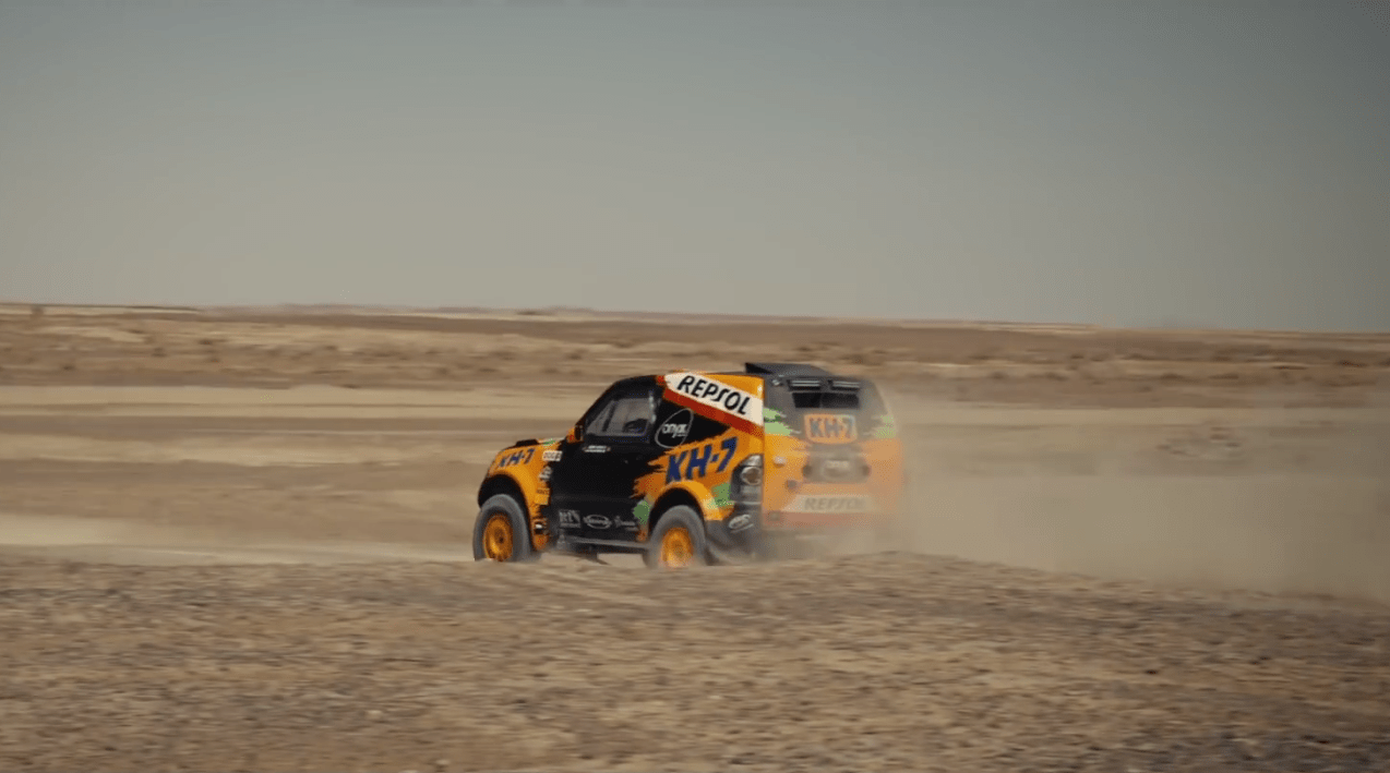 Isidre Esteve conduciendo en el Dakar 2017