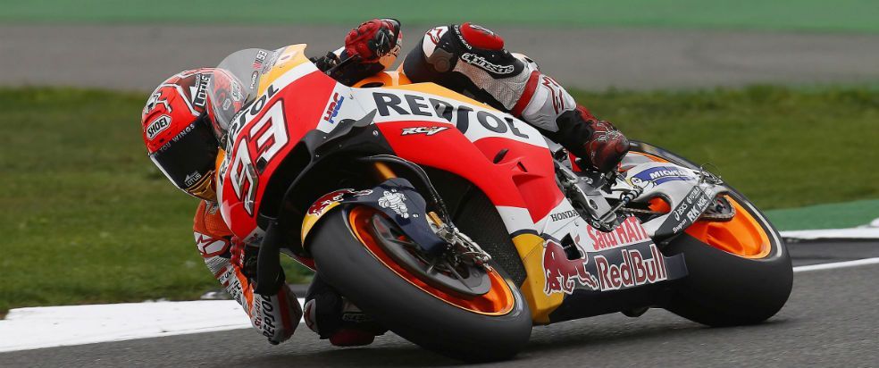 Marc Márquez tumbando su RC213V