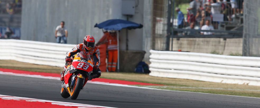 Marc Márquez en acción en Misano 2016