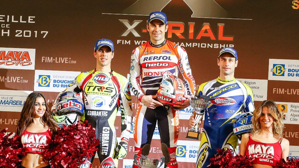 Toni Bou en Podio con Raga y Cabestany